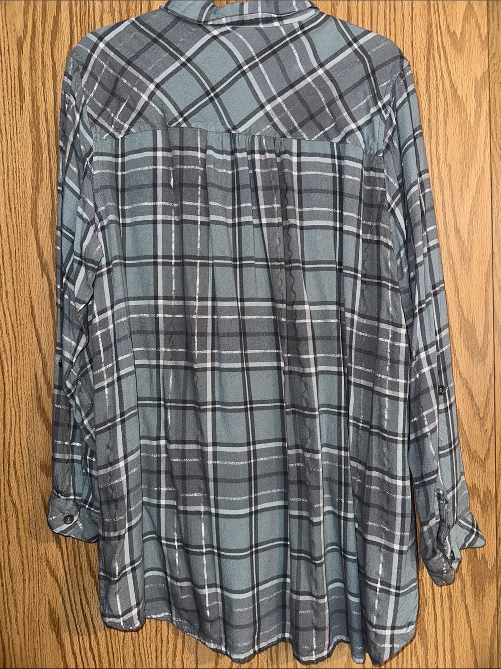 Women's Soft Grey/Blue Plaid Button-Down Shirt - Picture 6 of 7